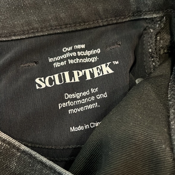 Athleta Crop Kick Tuxedo Jeans, size 2T - Picture 10 of 10